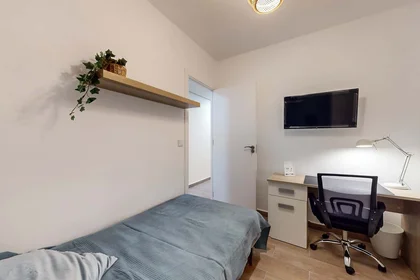 Özel oda konumu Carrer Jorge Juan, 41, 4º, 03201 Elx, Alicante, Spain, 1 22 görüntüsü