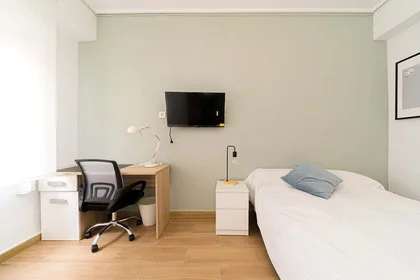 Private room at Carrer de Teodor Llorente, 3, 2º puerta 1, 03201 Elx, Alicante, Spain, image 2 of 34