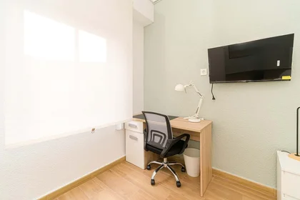 Private room at Carrer de Teodor Llorente, 3, 2º puerta 1, 03201 Elx, Alicante, Spain, image 4 of 34