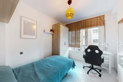 Habitación privada en Av. dels Països Catalans, 34, pt b, 43206 Reus, Tarragona, Spain, imagen 2 de 26