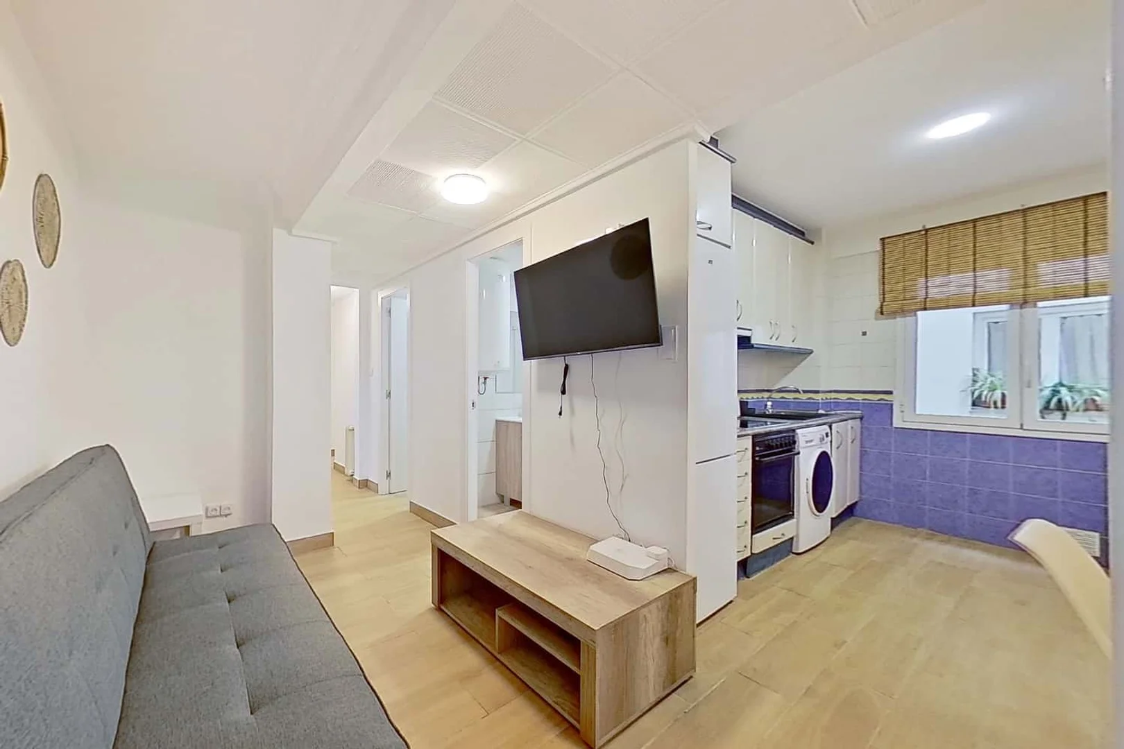 Habitación estudiantil económica cerca del campus en 