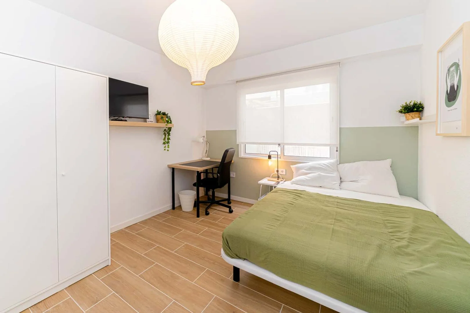 Chambre d'étudiant confortable et spacieuse dans 