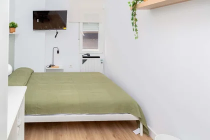 Habitación privada en C. de Don José Echegaray, Delicias, 50010 Zaragoza, Spain, imagen 4 de 49