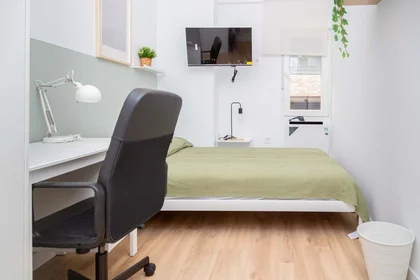 Habitación privada en C. de Don José Echegaray, Delicias, 50010 Zaragoza, Spain, imagen 6 de 49