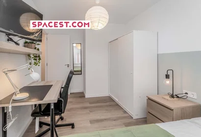 Private room at C. Peña de Francia, 8, 1º a, 47011 Valladolid, Spain, image 1 of 10