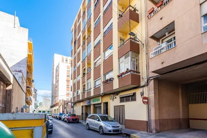 Habitación privada en Carrer de L'Historiador Viciana, 9, 5º puerta 10, 12002 Castelló de la Plana, Castelló, Spain, imagen 3 de 31