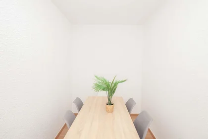 Habitación privada en Av. de l'Alcora, 11, 12006 Castelló de la Plana, Castelló, Spain, imagen 13 de 34