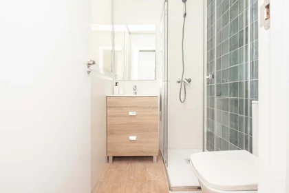 Habitación privada en Av. de l'Alcora, 11, 12006 Castelló de la Plana, Castelló, Spain, imagen 17 de 34