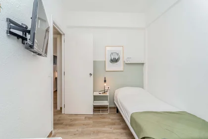 Private room at C. Cerrada, 12, 6º b, 47010 Valladolid, Spain, image 1 of 31