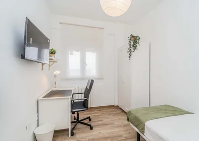 Private room at C. Cerrada, 12, 6º b, 47010 Valladolid, Spain, image 16 of 31