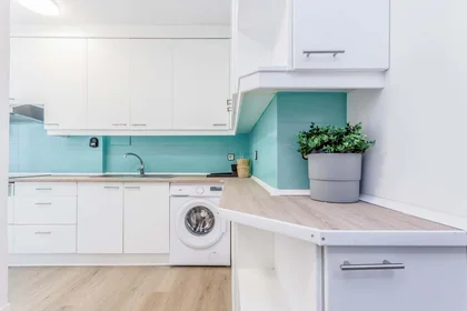 Quarto privado em C. Gran Canal, 2, 1º a, 28804 Alcalá de Henares, Madrid, Spain, imagem 22 de 49