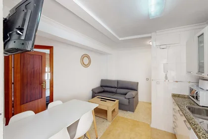 Private room at Pl. los Pinos, 8, 11405 Jerez de la Frontera, Cádiz, Spain, image 22 of 26