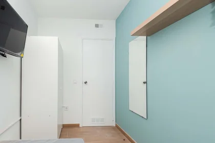 Habitación privada en Av. del Carrilet, 40, puerta 2, 43204 Reus, Tarragona, Spain, imagen 2 de 49