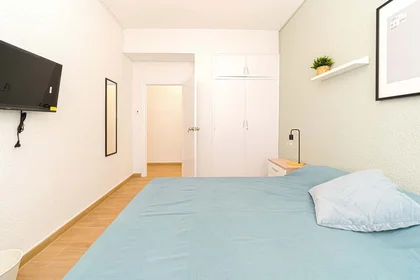 Private room at Carrer de Teodor Llorente, 3, 2º puerta 1, 03201 Elx, Alicante, Spain, image 2 of 35