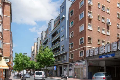 Özel oda konumu Calle de José García Sánchez, 28, puerta e, Delicias, 50005 Zaragoza, Spain, 21 31 görüntüsü