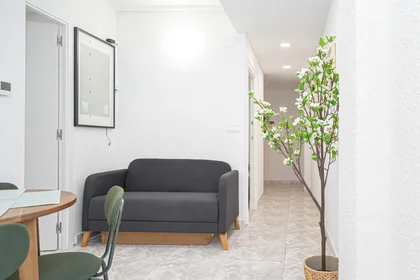 Özel oda konumu Calle de José García Sánchez, 28, puerta e, Delicias, 50005 Zaragoza, Spain, 10 31 görüntüsü