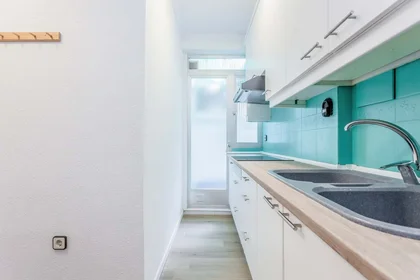 Quarto privado em C. Gran Canal, 2, 1º a, 28804 Alcalá de Henares, Madrid, Spain, imagem 22 de 49