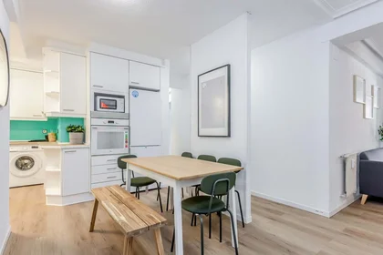 Quarto privado em C. Gran Canal, 2, 1º a, 28804 Alcalá de Henares, Madrid, Spain, imagem 38 de 49