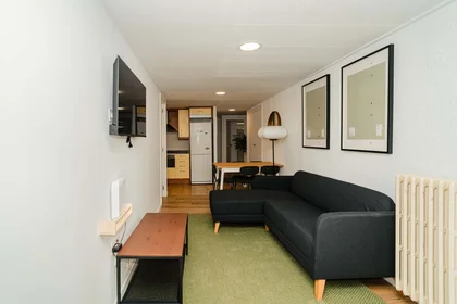 Stanza privata in Av. de Valencia, 32, 5º b, Delicias, 50005 Zaragoza, Spain, immagine 31 di 42