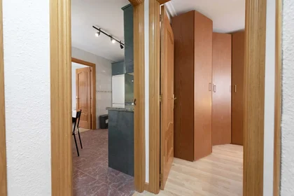 Chambre privée à Calle de Sta Lucía, 42D, 1º, 47005 Valladolid, Spain, image 5 de 17
