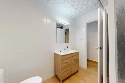 Özel oda konumu Carrer Concepción Arenal, 57, 1º puerta 2, 03201 Elx, Alicante, Spain, 5 24 görüntüsü