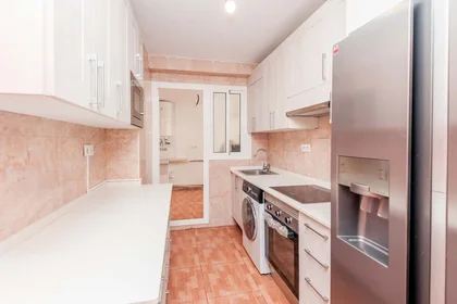 Prywatny pokój Av. del Carrilet, 32, 43204 Reus, Tarragona, Spain, obraz 31 35