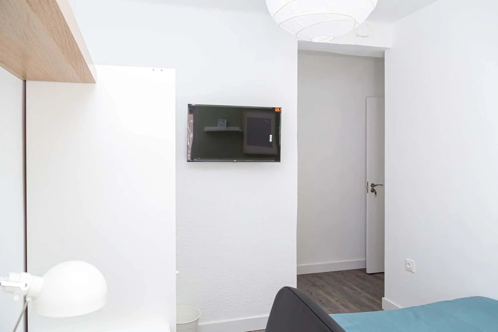 Studentenfreundliches Zimmer in mit modernen Annehmlichkeiten