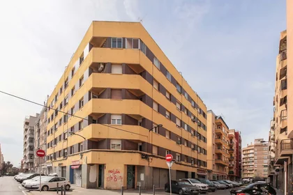Habitación privada en Carrer d'Eduard Toda, 8, 3º puerta c, 43204 Reus, Tarragona, Spain, imagen 8 de 48
