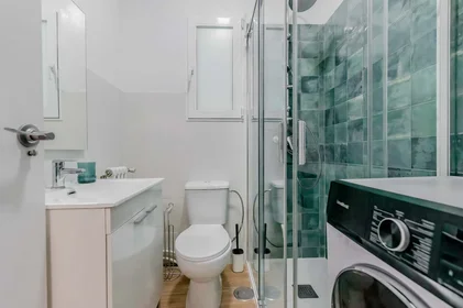Chambre privée à C. Artesanía, 2, bajo a, 47005 Valladolid, Spain, image 14 de 29
