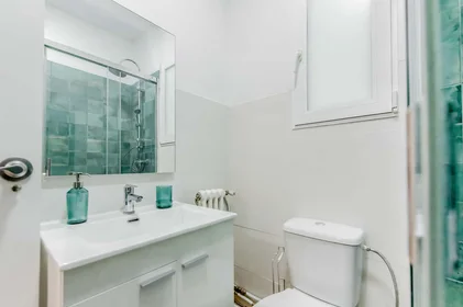 Chambre privée à C. Artesanía, 2, bajo a, 47005 Valladolid, Spain, image 26 de 29