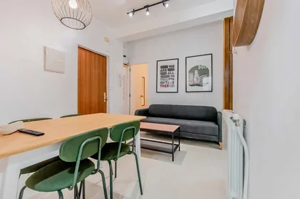 Chambre privée à C. Artesanía, 2, bajo a, 47005 Valladolid, Spain, image 4 de 29