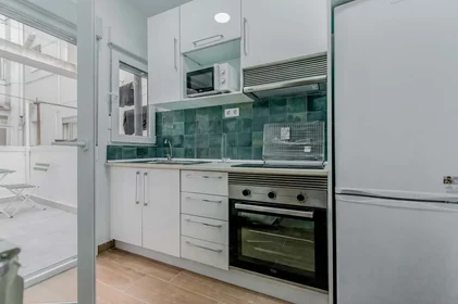 Chambre privée à C. Artesanía, 2, bajo a, 47005 Valladolid, Spain, image 8 de 29
