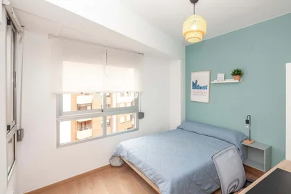 Habitación privada en Av. de l'Alcora, 11, 12006 Castelló de la Plana, Castelló, Spain, imagen 5 de 34