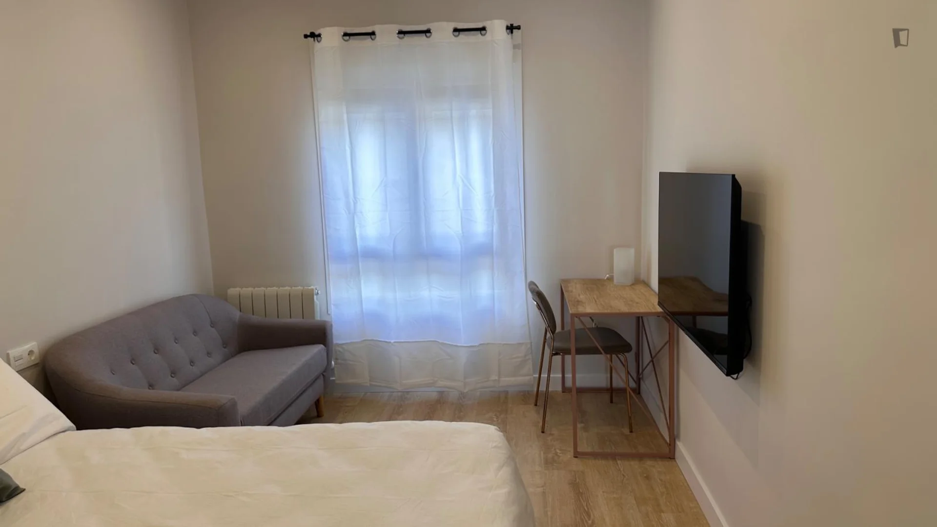 Habitación para estudiantes en  con modernas comodidades