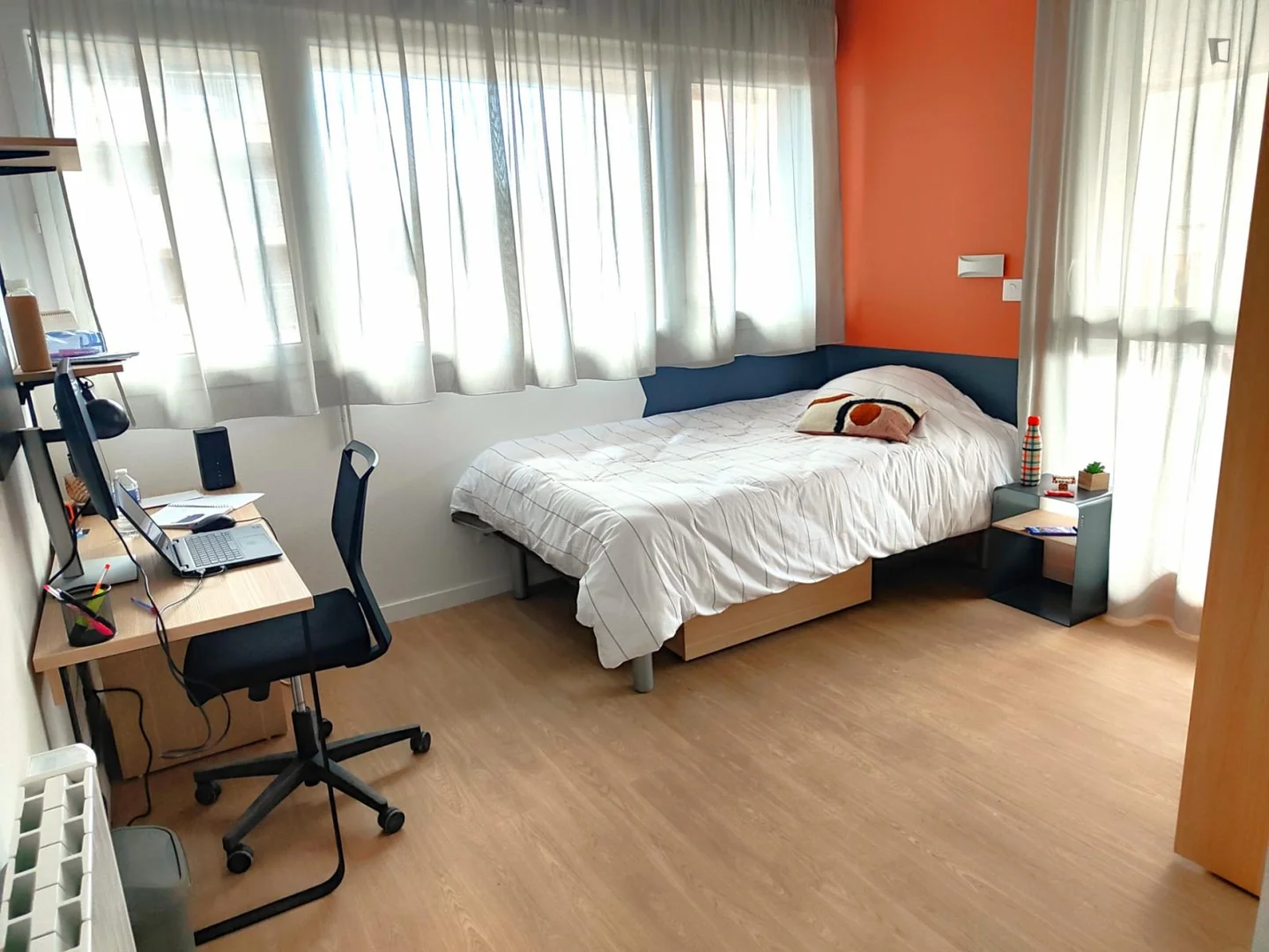 Budget-friendly student room close to campus in 