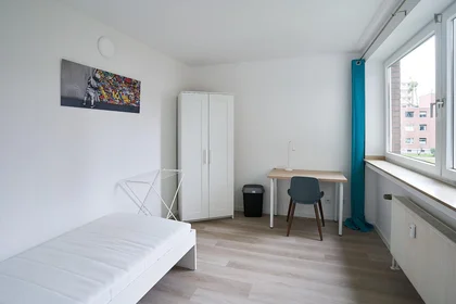 Private room at Kölner Landstraße, image 1 of 10