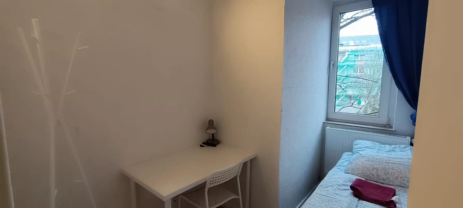 Quarto amigo do estudante em  com comodidades modernas