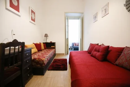 Private room at Rua Artur Lamas, image 3 of 23