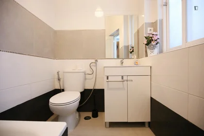 Private room at Rua Artur Lamas, image 21 of 23