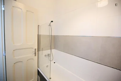 Private room at Rua Artur Lamas, image 22 of 23