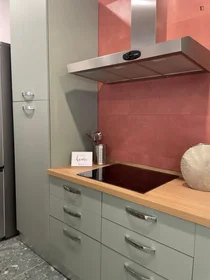 Paylaşımlı oda konumu Via Monte S. Genesio, 11 33 görüntüsü