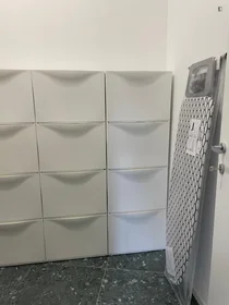 Paylaşımlı oda konumu Via Monte S. Genesio, 30 33 görüntüsü