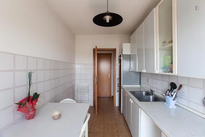 Chambre privée à Via dei Missaglia, image 11 de 16