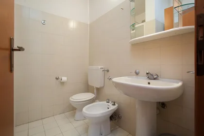 Chambre privée à Via dei Missaglia, image 16 de 16