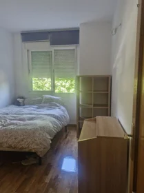 Chambre privée à Calle Picasso, image 1 de 5