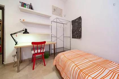 Stanza privata in Via Francesco Amici, immagine 2 di 16