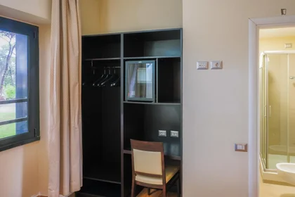 Stanza privata in Via Cassia, immagine 3 di 22
