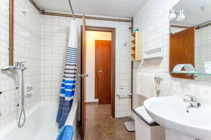 Quarto privado em Carrer de Cavanilles, imagem 5 de 20