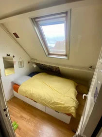 Private room at Simonsstraat, image 1 of 3