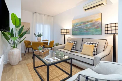 Apartamento inteiro em Calle Hinojo, Centro, imagem 1 de 10